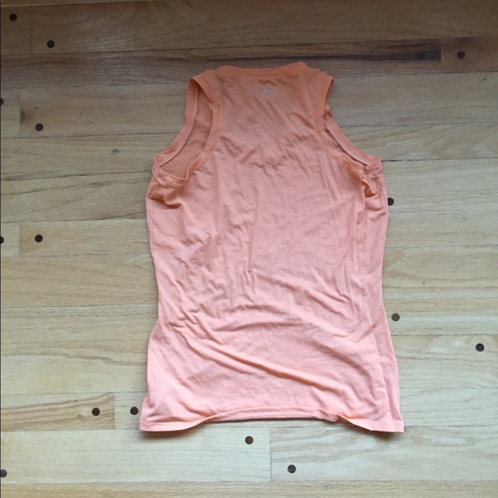 Small. Running. Tank. Top. - Picture 2 of 3